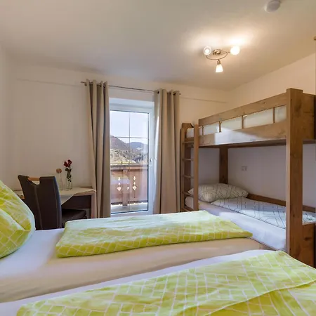 Urlaub Am Bauernhof, Mauerhof Top 2 Apartament *